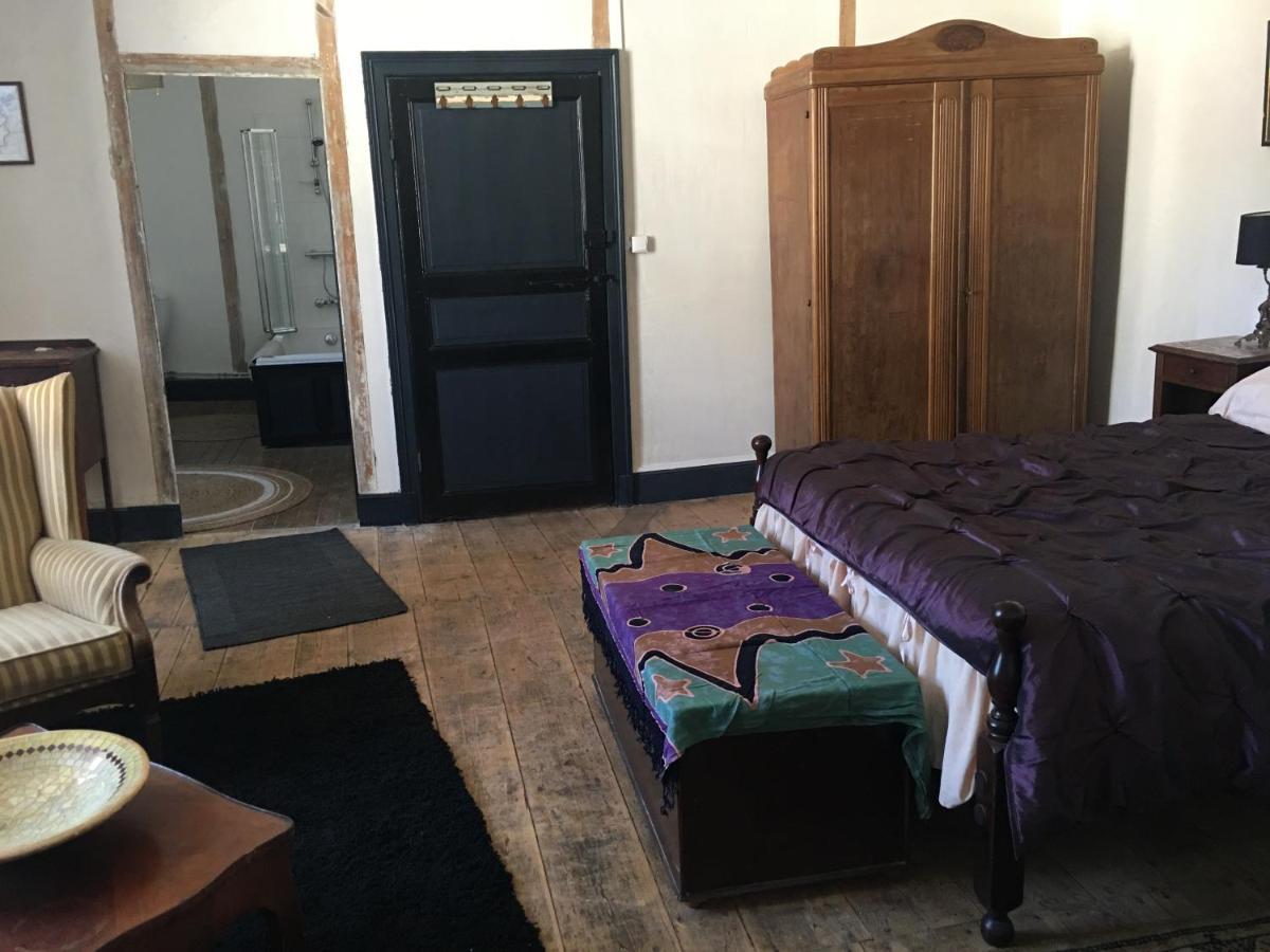 Chambre Sdb Privee Townhouse 26 Chambres D'Hotes Civray Civray  Εξωτερικό φωτογραφία